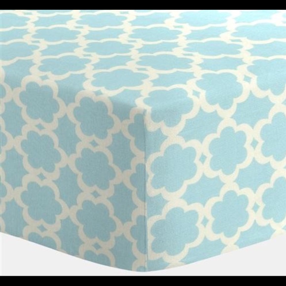 Crib set - Picture 3 of 7